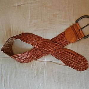 LEATHER BELT